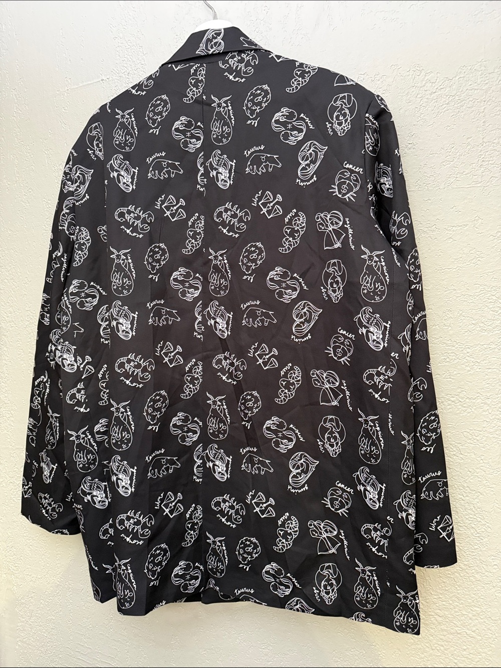 Dressed in LALA Black Zodiac Astrology Graphic Oversized Blazer Jacket size 3X - Picture 9 of 10
